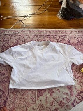 Zara White Cropped Short-Sleeve Tee